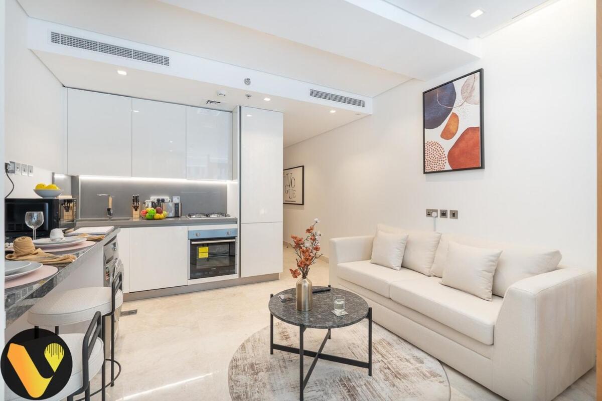 Vogue The Sterling By Omniyat With Balcony Walkable To Burj Khalifa And The Mall *