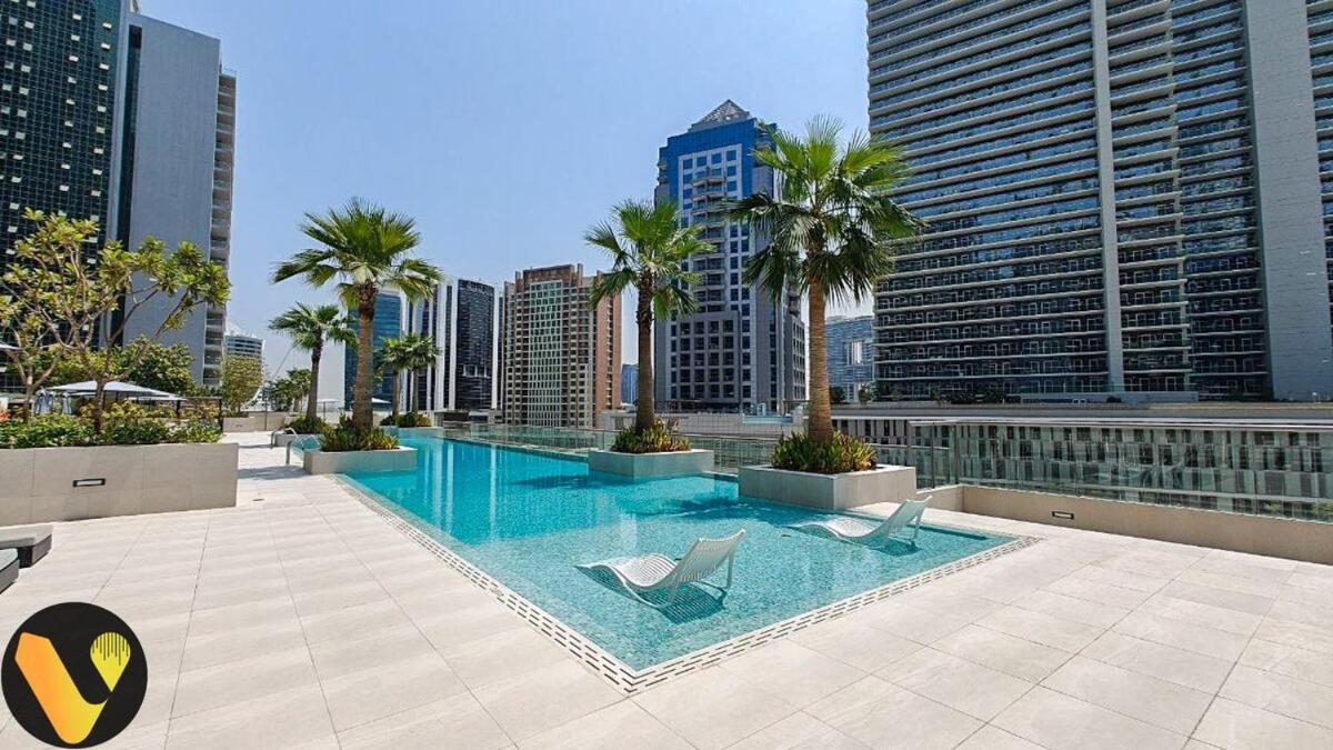 Vogue The Sterling By Omniyat With Balcony Walkable To Burj Khalifa And The Mall Apartment Dubai