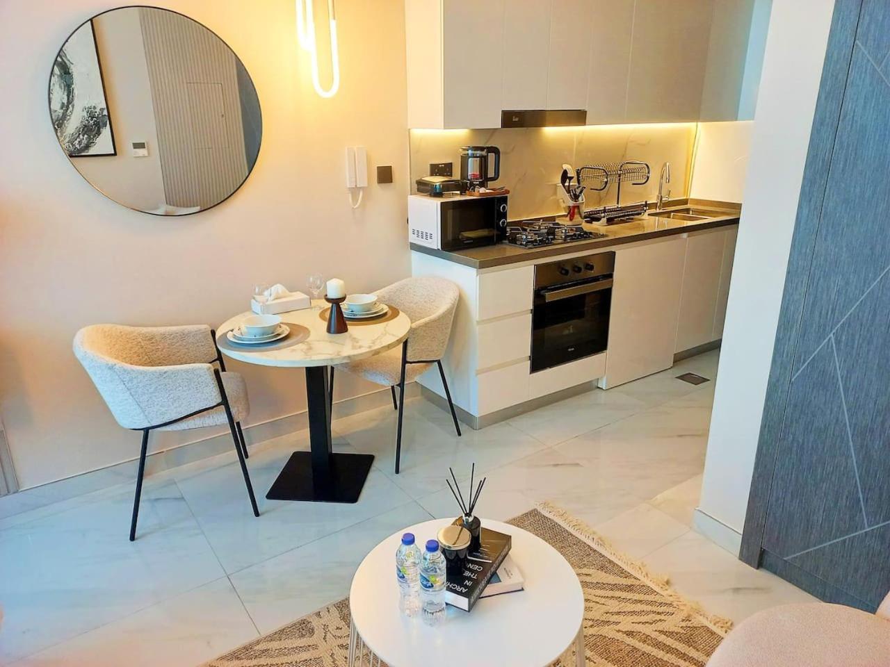 At Park Views In Samana Al Barsha By Vibel * Dubai