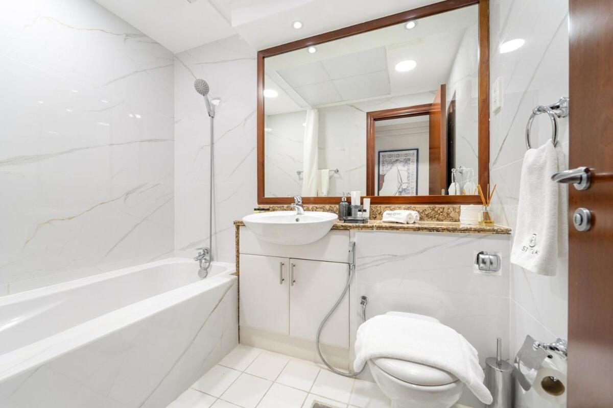 First Class 3br Luxurious Marina Escape Apartment Dubai
