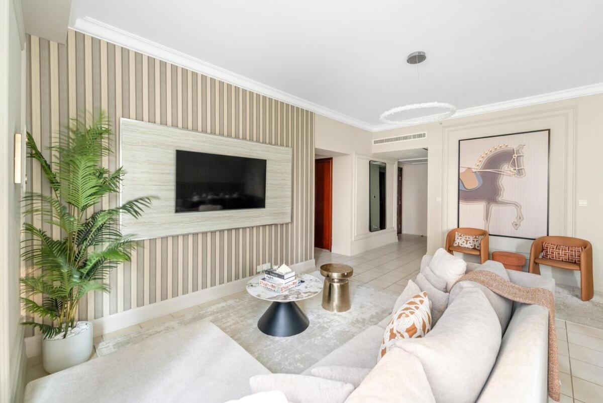 Apartment First Class 3br Luxurious Marina Escape