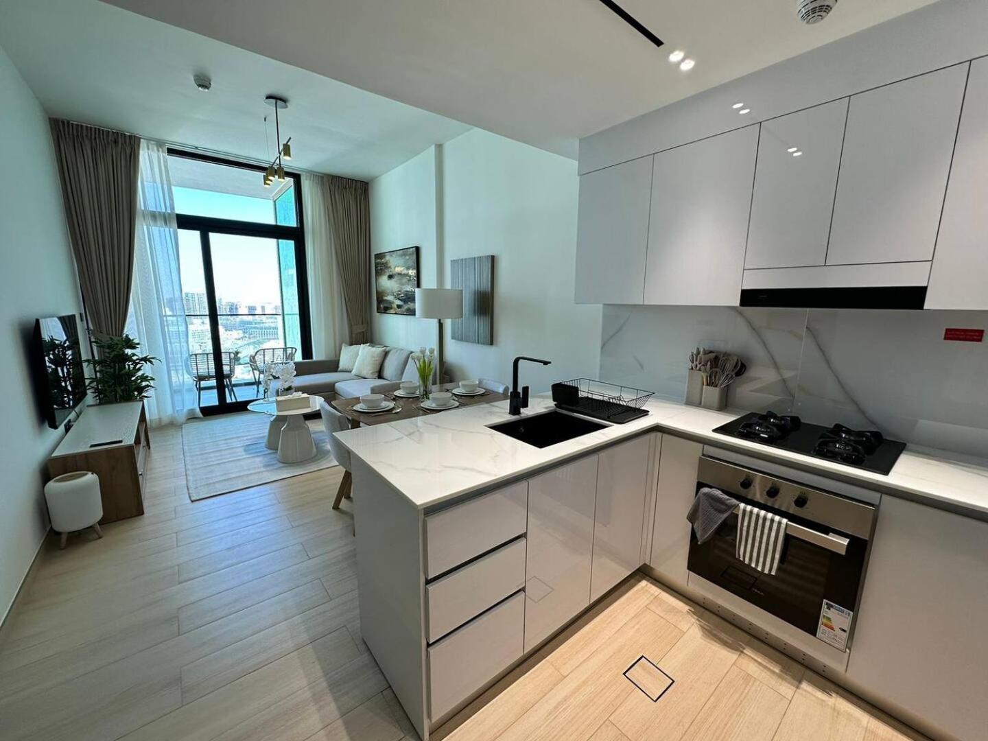 Modern And Spacious 1 Bedroom In Jvc Apartment Dubai