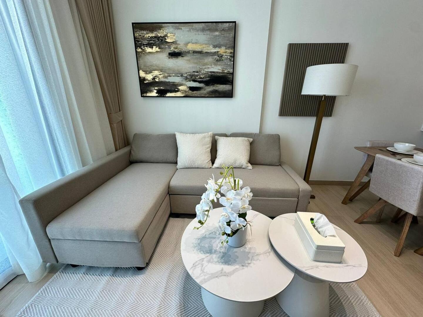 Apartment Modern And Spacious 1 Bedroom In Jvc *