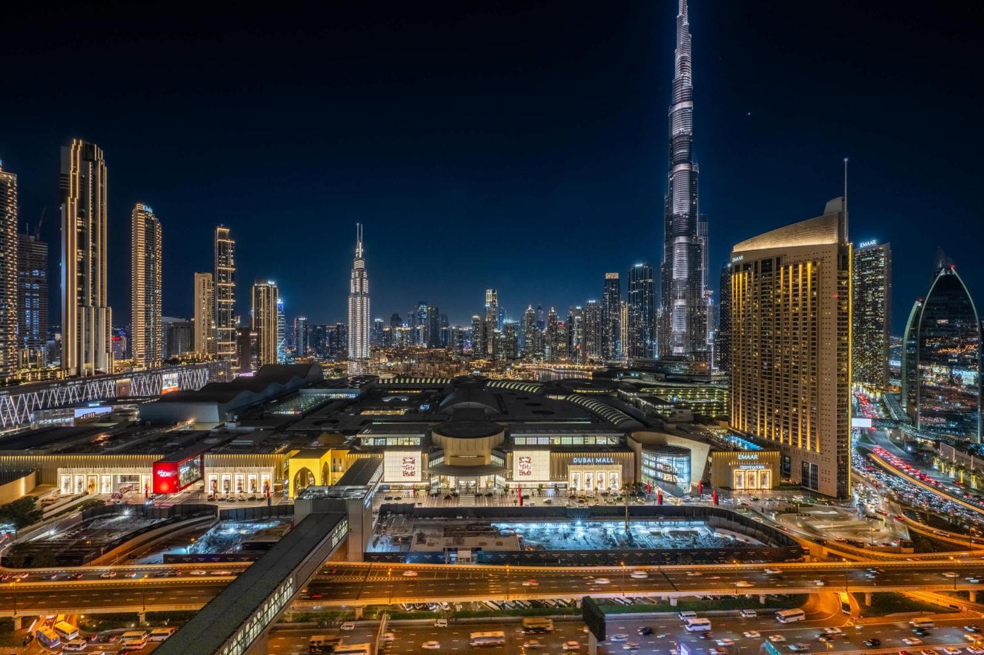 Elegant 4br With Burj Khalifa And Fountain Views Connected To Mall