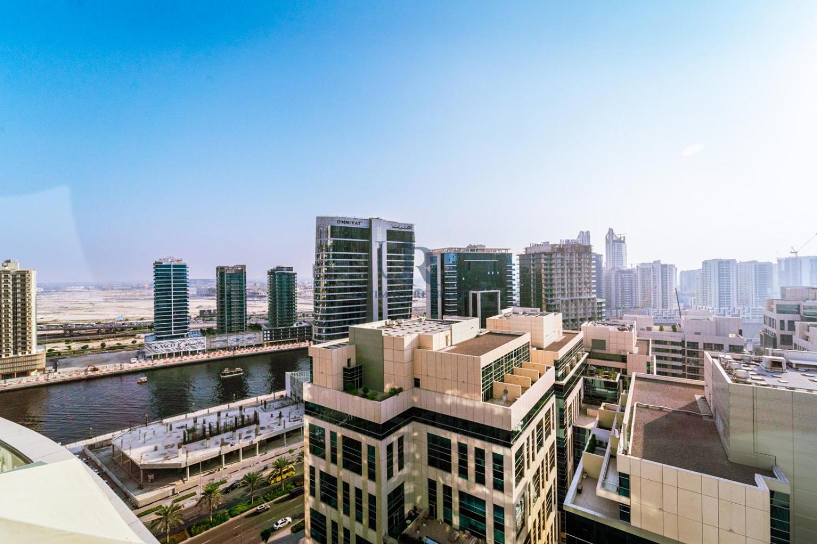 Spacious 1-bedroom In Business Bay 15 Mints To Trade Fair * Dubai