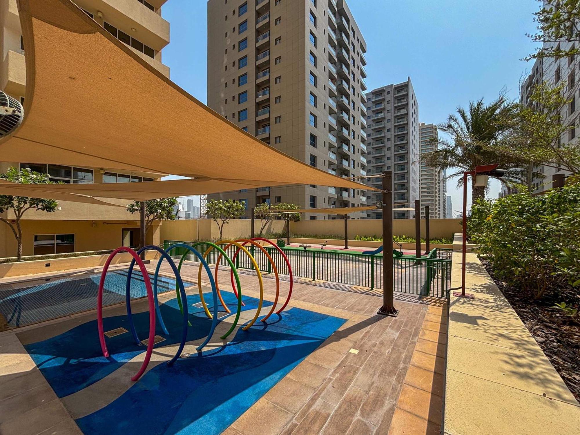 Frank Porter - Damac Ghalia * Dubai