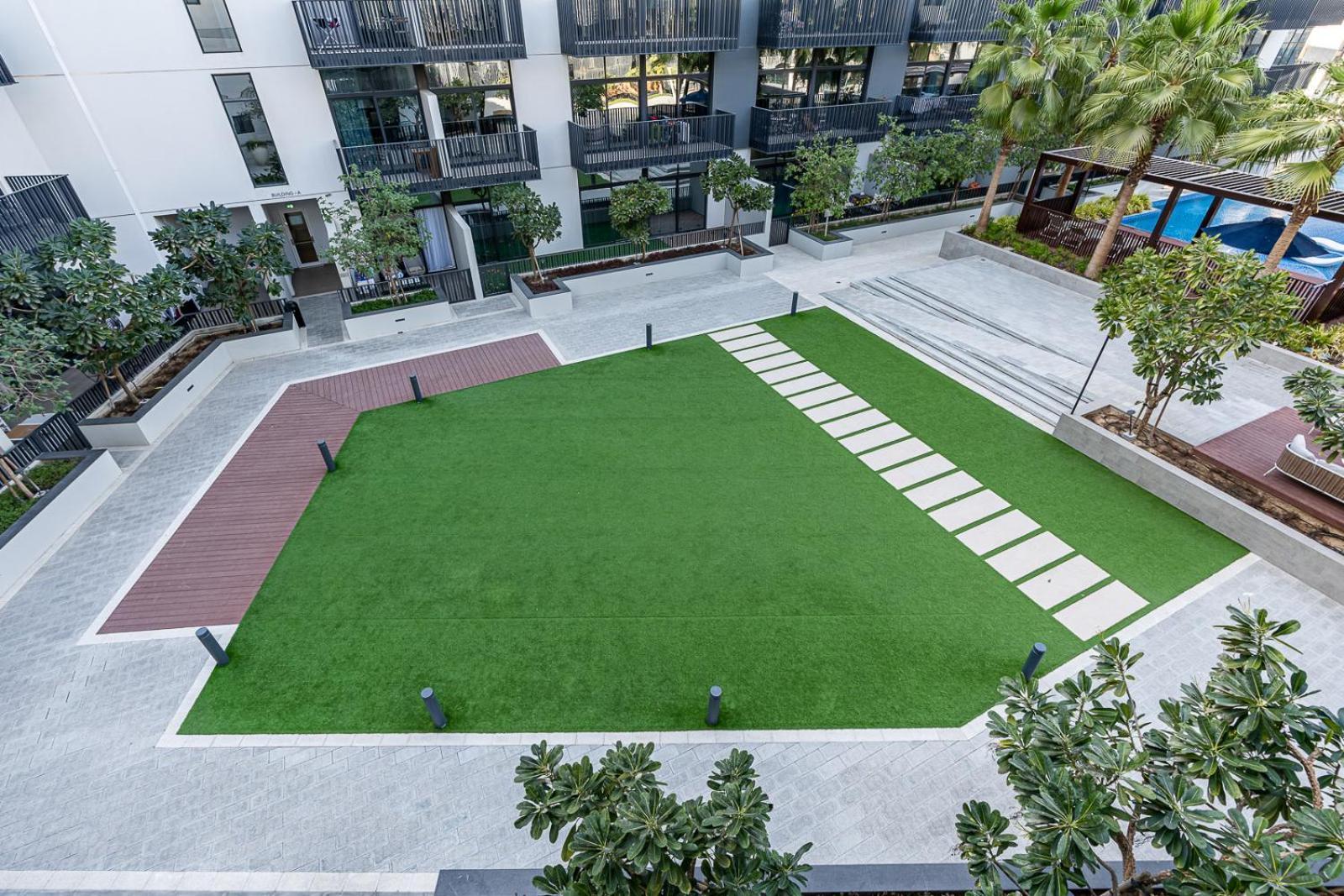 Stylish 1br With Gym, Pool & Private Parking