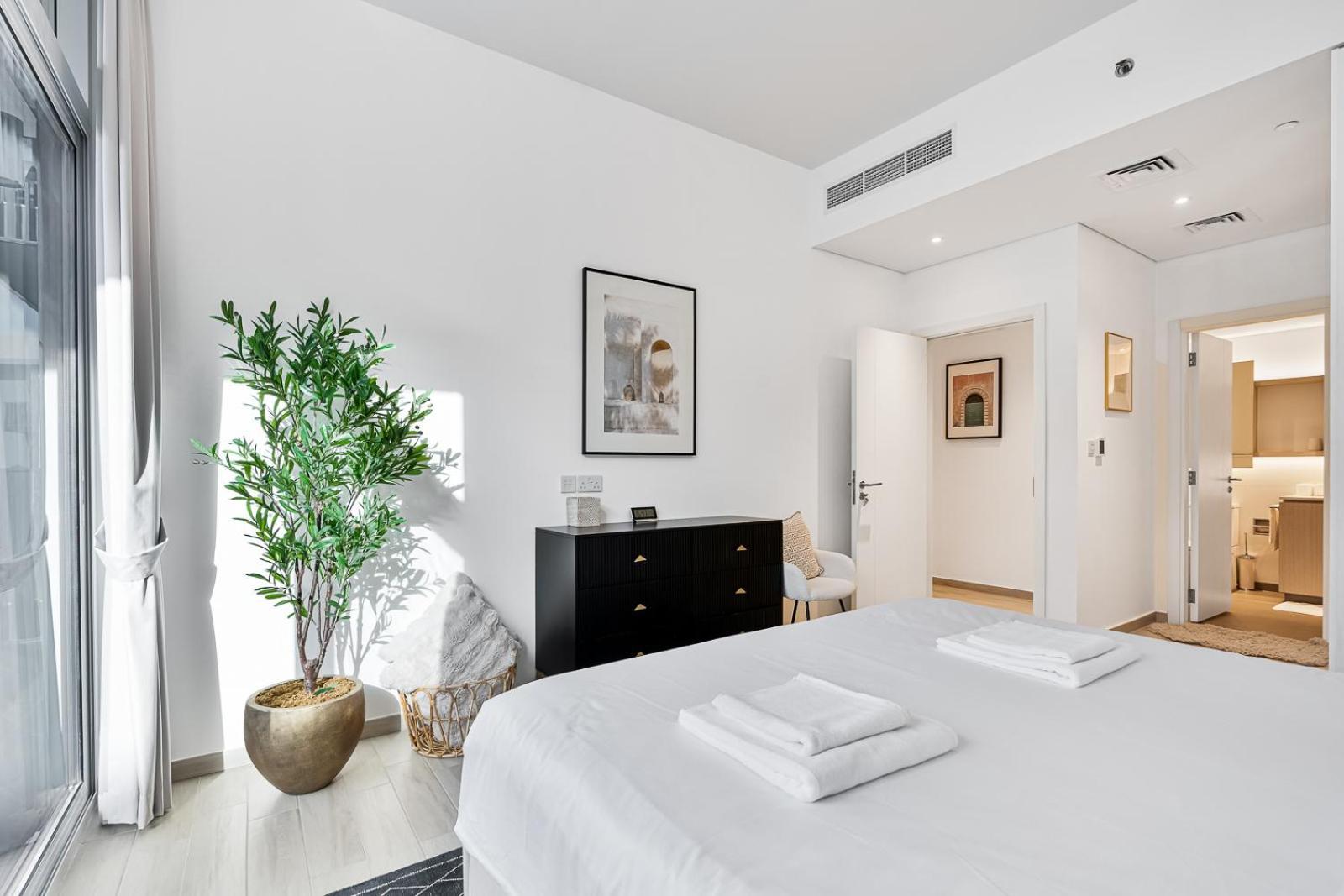 Stylish 1br With Gym, Pool & Private Parking