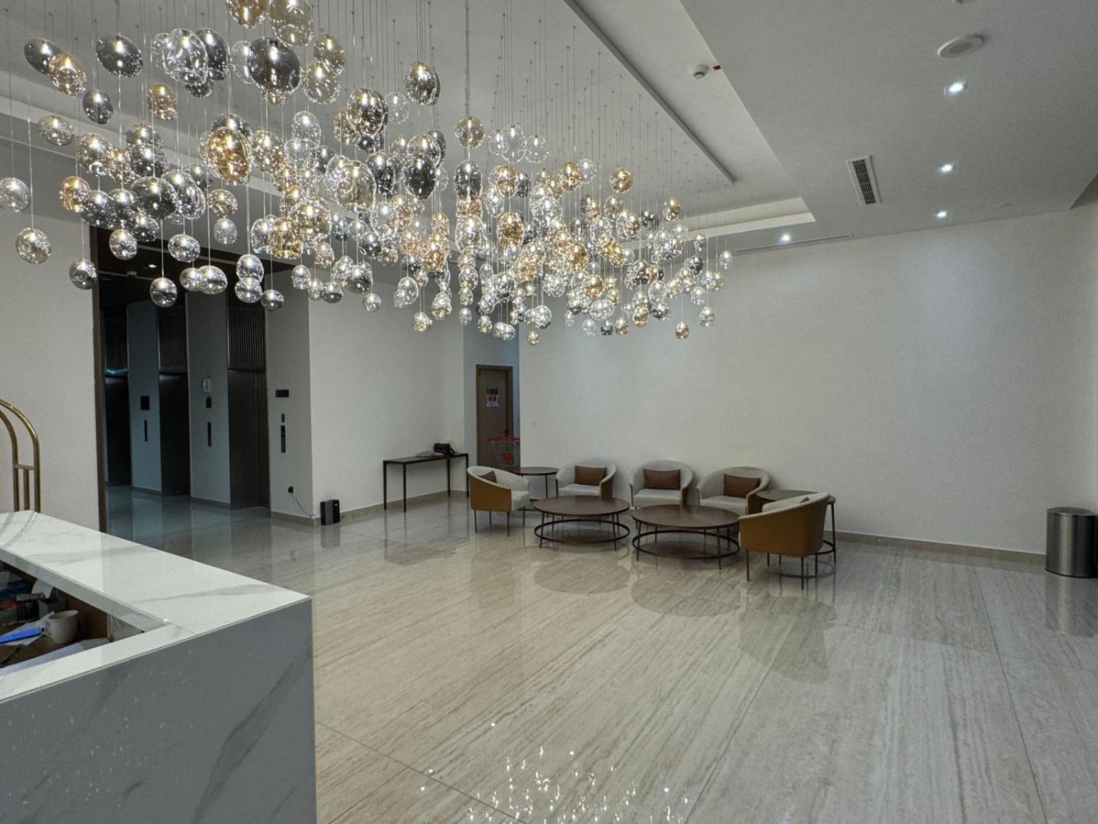 Apartment Dvr In Azizi Riviera *