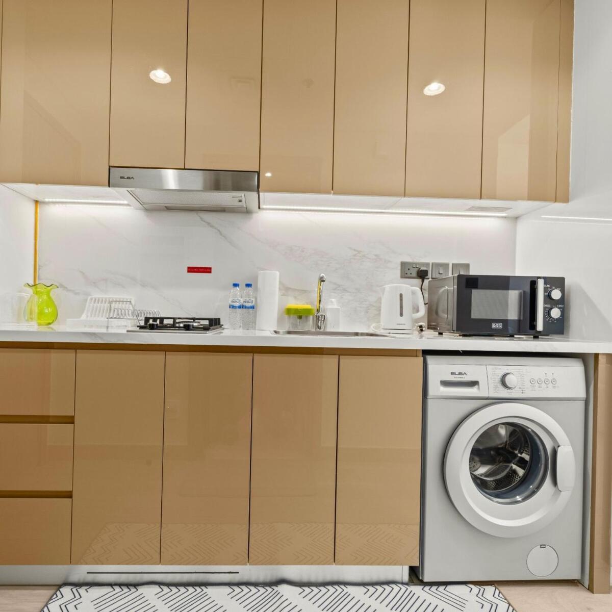 Apartment Spacious With Huge Balcony-azizi Riviera Dubai