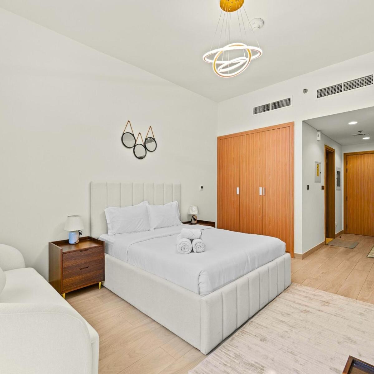 Spacious With Huge Balcony-azizi Riviera Dubai