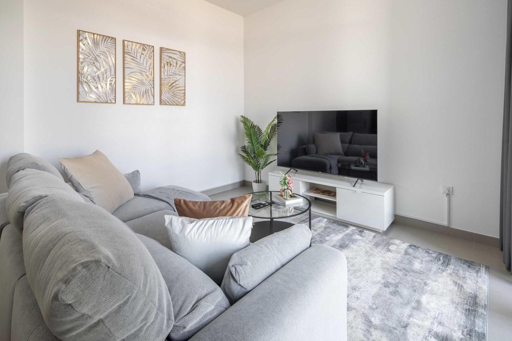 Frank Porter - Prive Apartment Dubai
