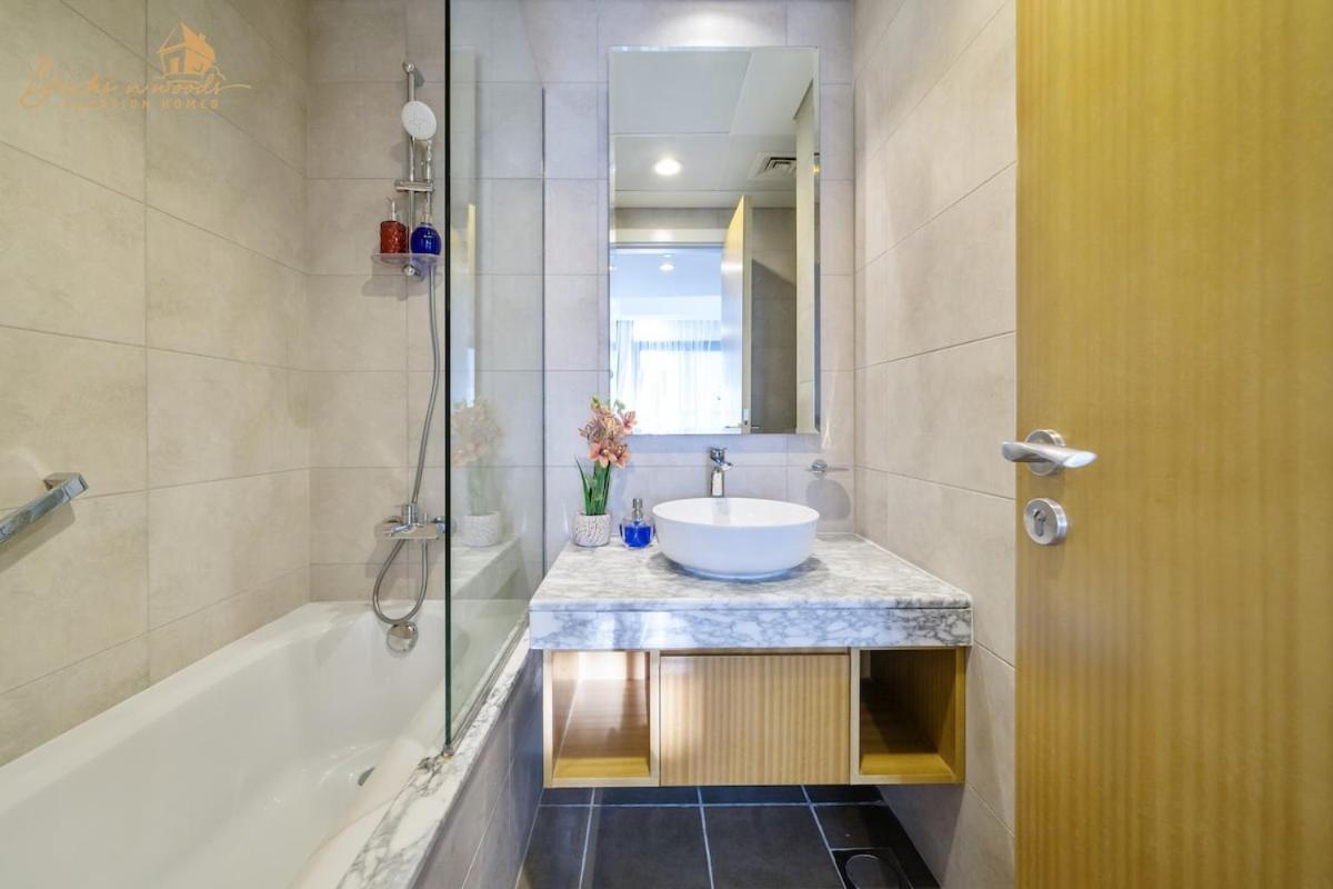 Luxury Sea View High Floor 3bhk Apartment