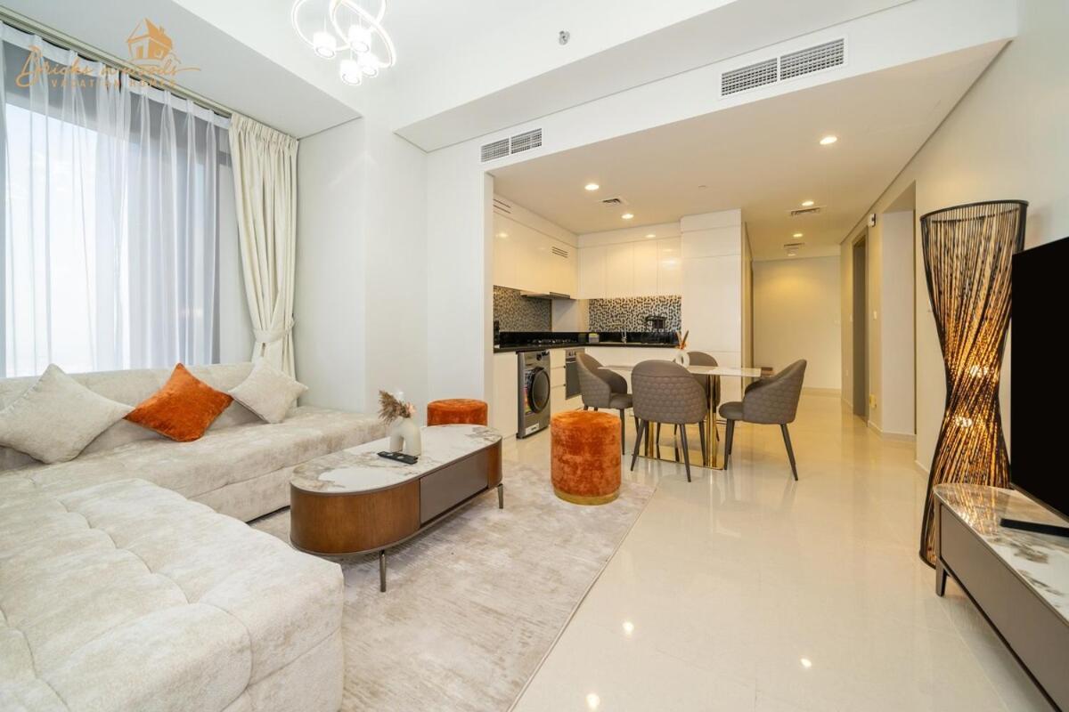Apartment Luxury Sea View High Floor 3bhk *