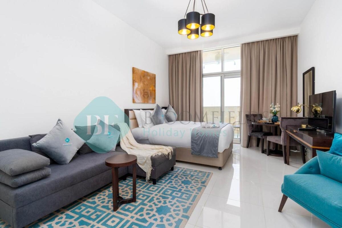 Bloomfields Stylish Stu In Damac Ghalia Apartment