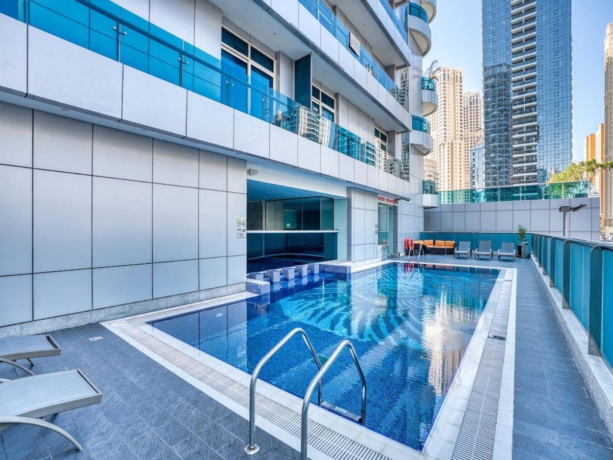 Classic Orra Marina-1br Apartment Dubai