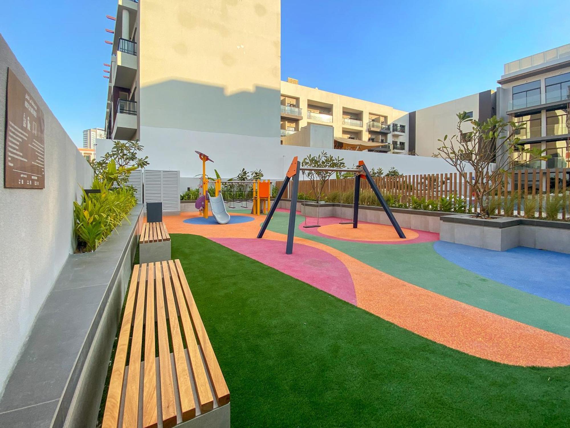 Spacious In Jvc With Balcony & Direct Pool Access Dubai