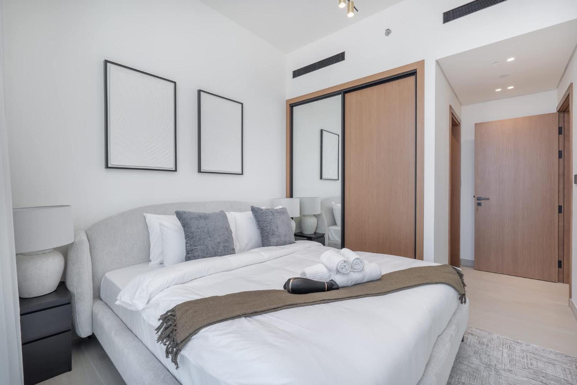 Tranquil 2 Bedroom In Binghatti Onyx With A Private Pool And View Apartment Dubai
