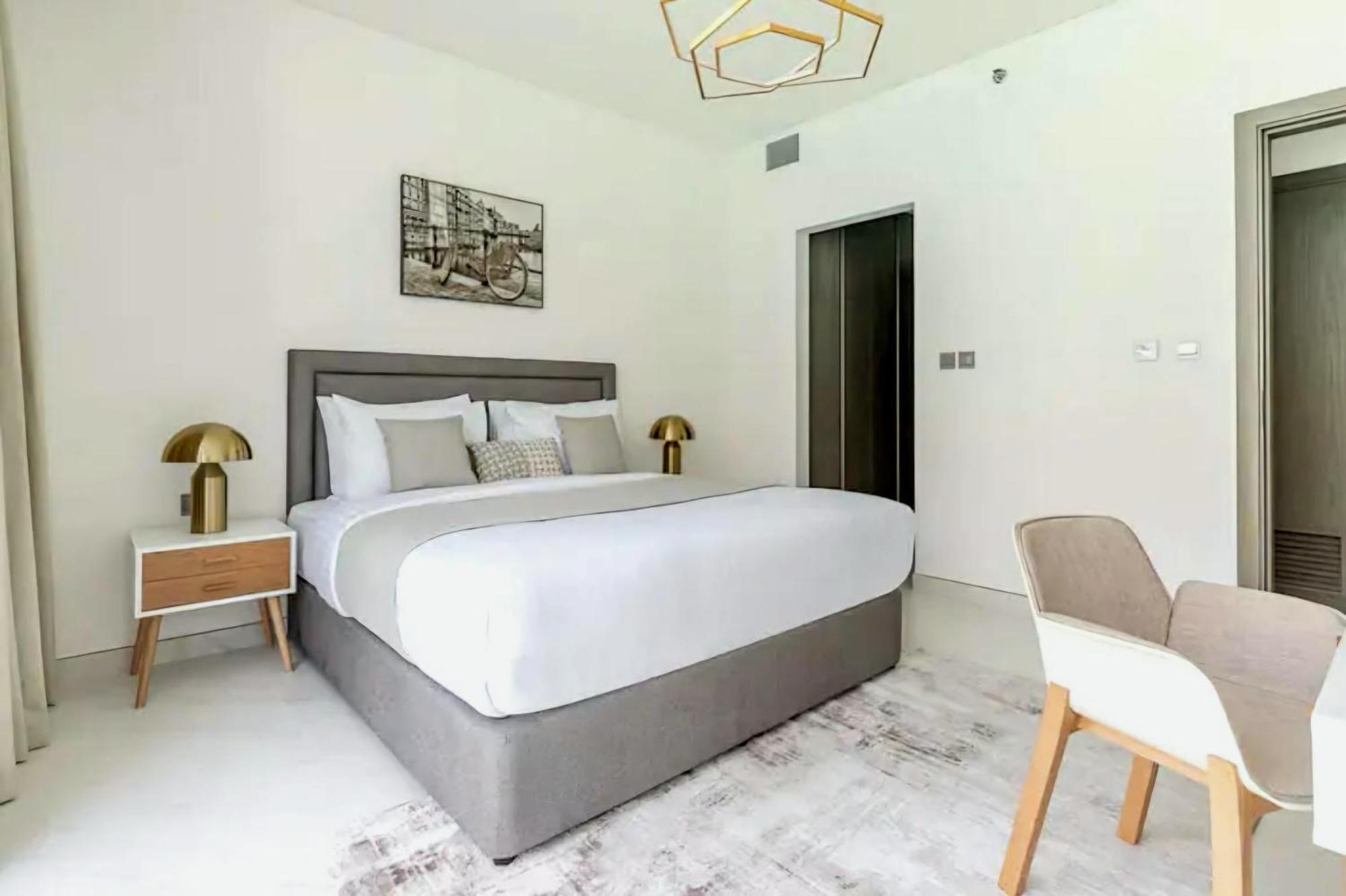Luxury Waterfront 1br - Lagoon Escape Dubai