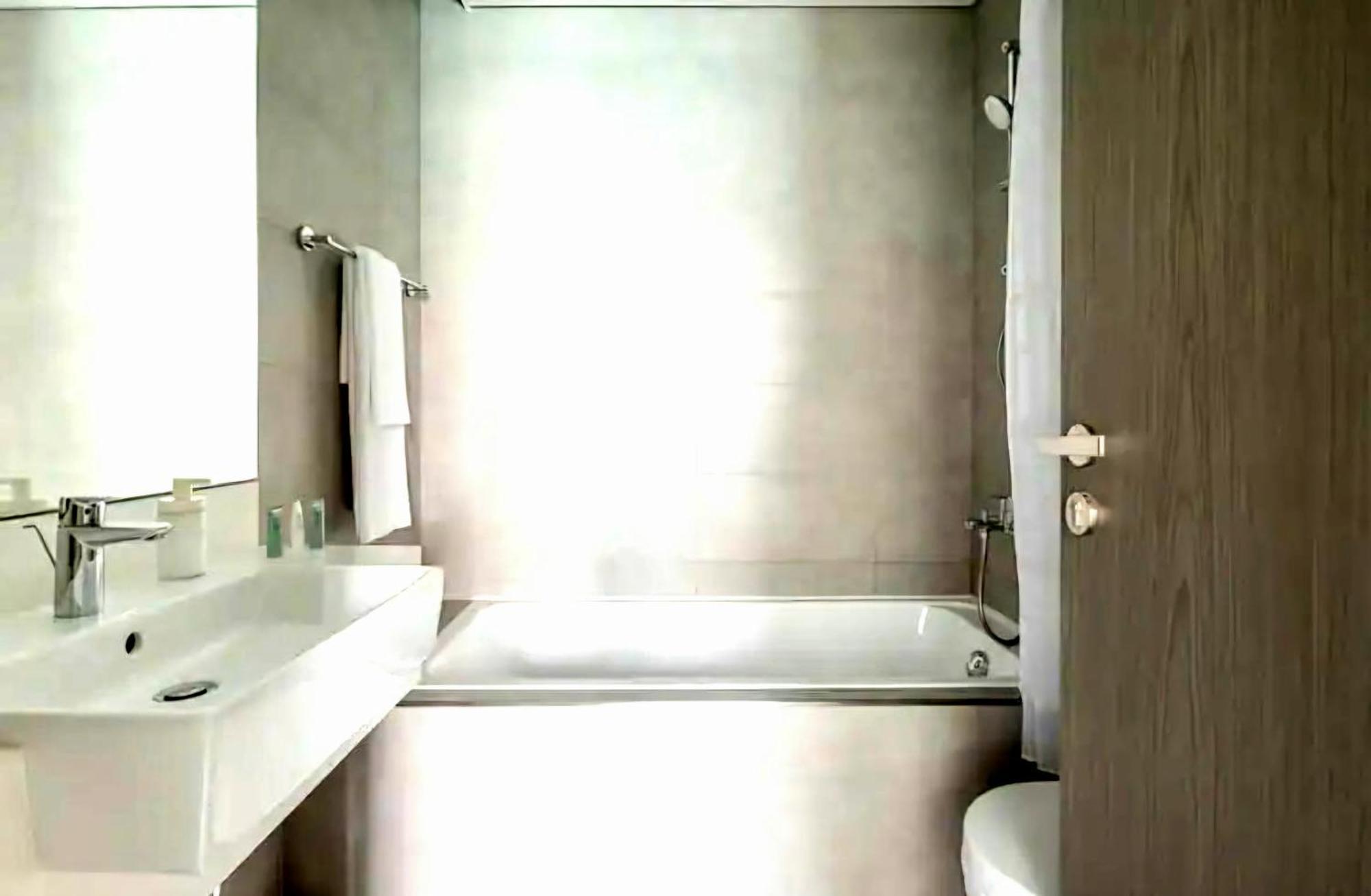 Apartment Luxury Waterfront 1br - Lagoon Escape *