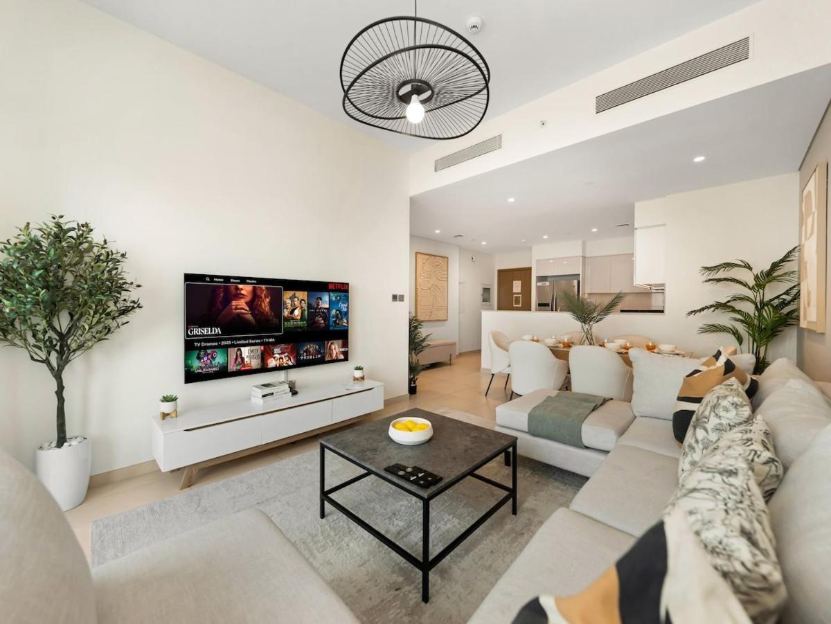 Burj Royale 3br Full Burj Khalifa & Fountain View Apartment Dubai
