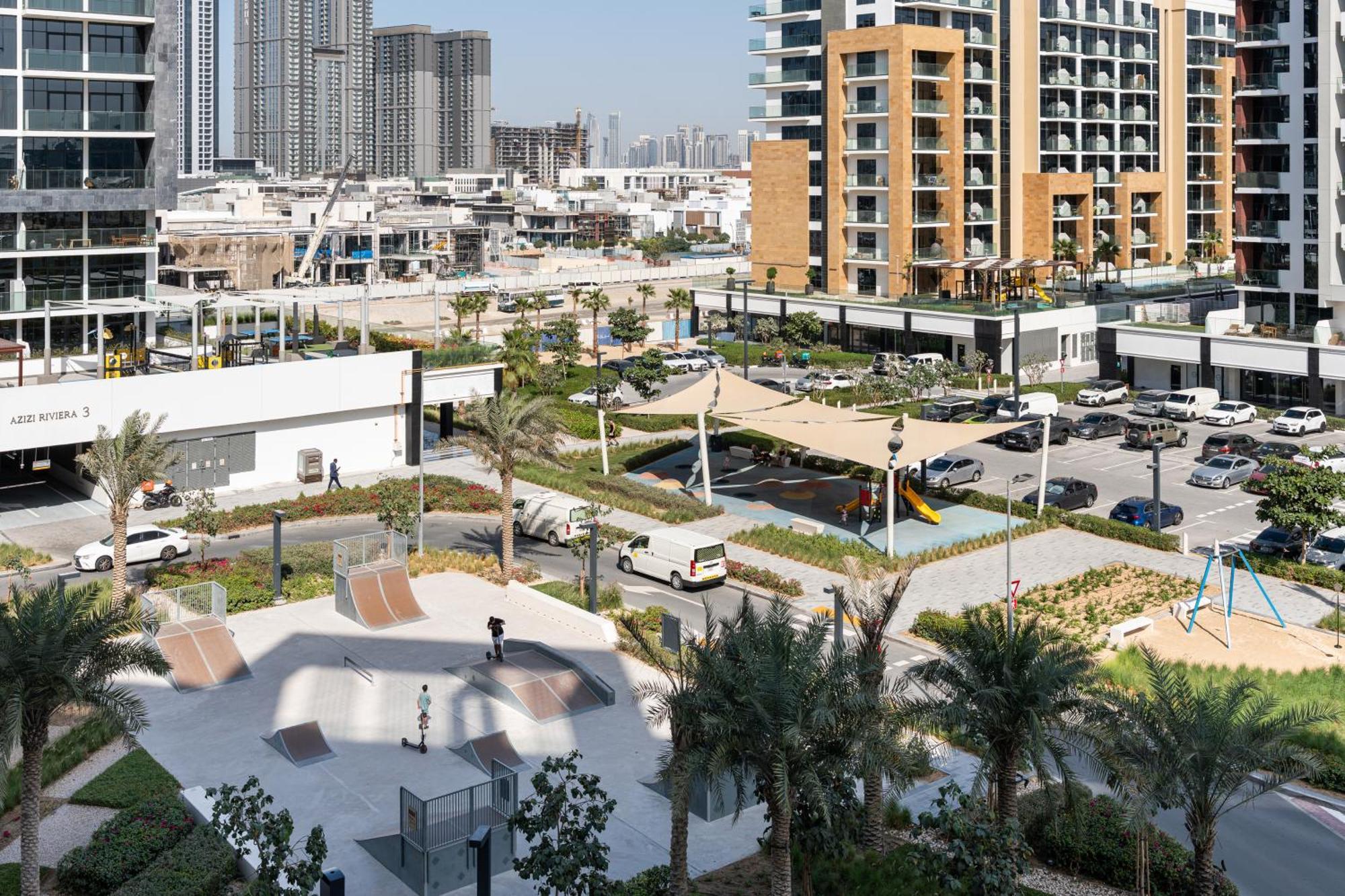 Apartment Brand-new Modern In Azizi Riviera One *