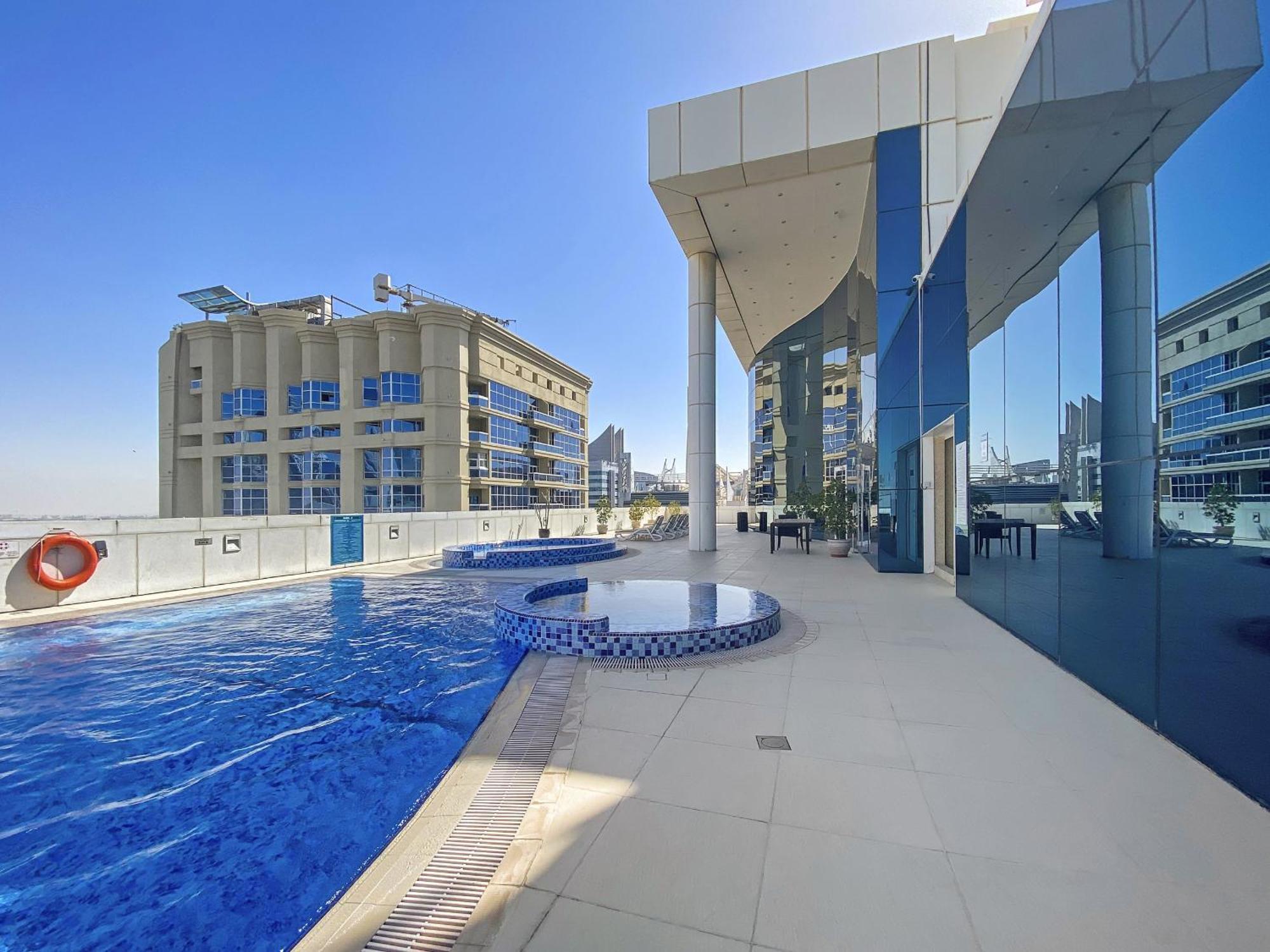 Vayk - Delightful 2 Bedroom In Jlt With Marina Views Apartment Dubai