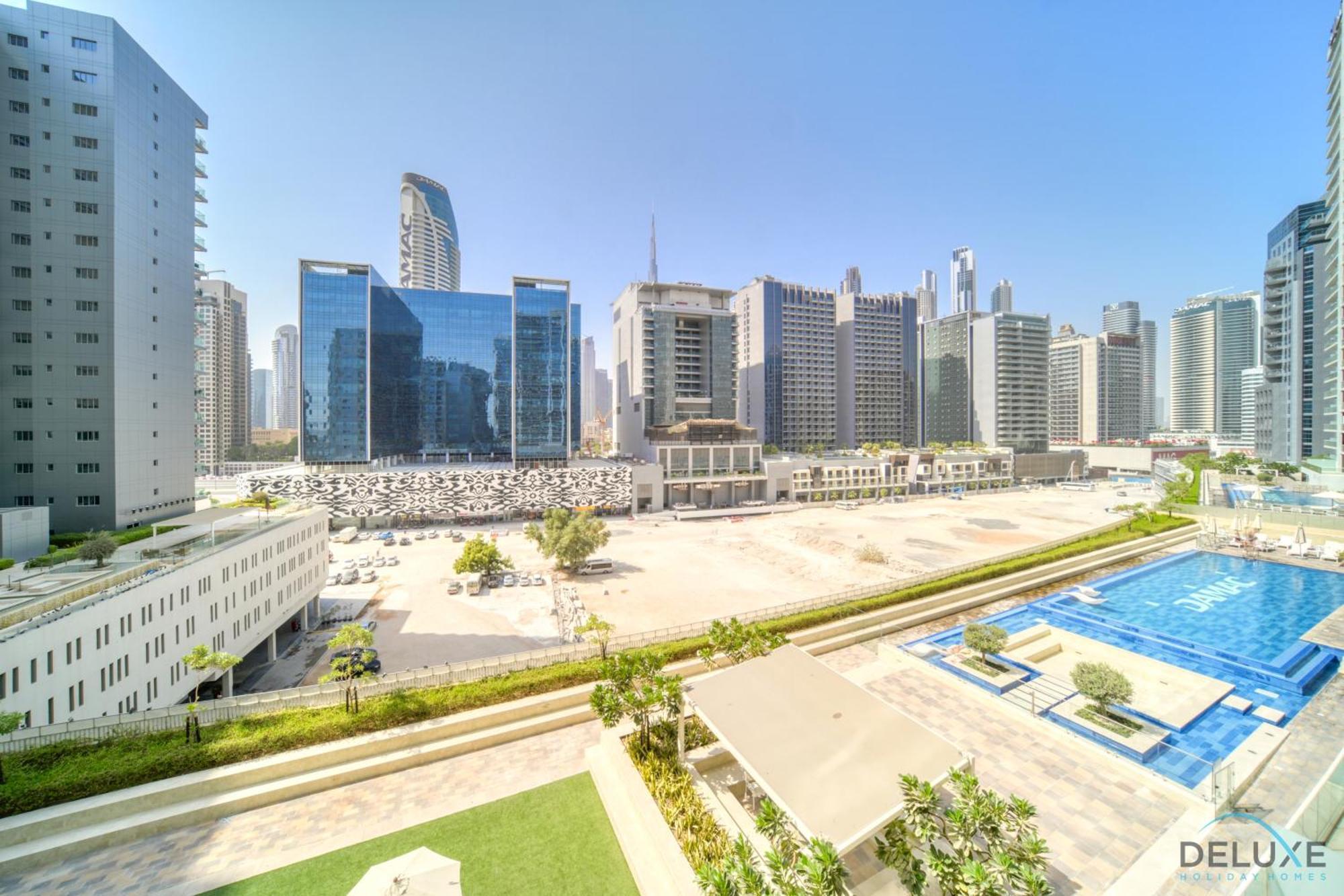 Contemporary 1br At Vera Tower Business Bay By Deluxe Homes Apartment