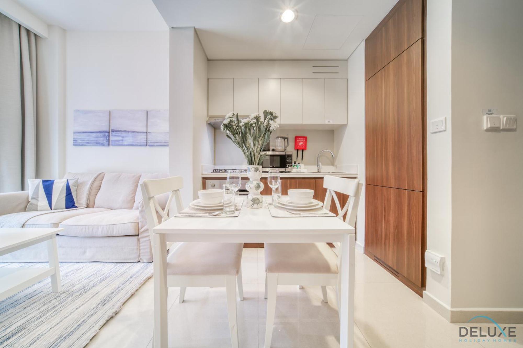 Contemporary 1br At Vera Tower Business Bay By Deluxe Homes Apartment