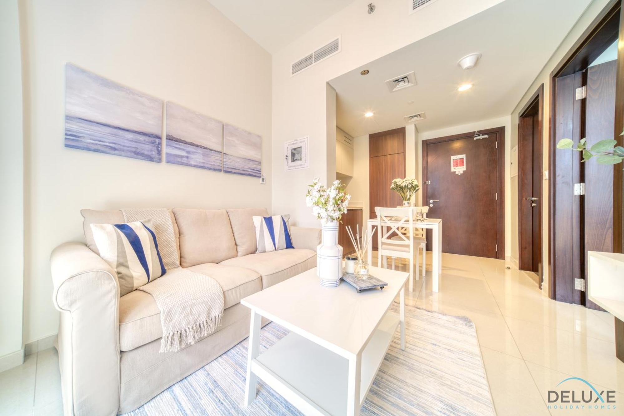 Contemporary 1br At Vera Tower Business Bay By Deluxe Homes Apartment *