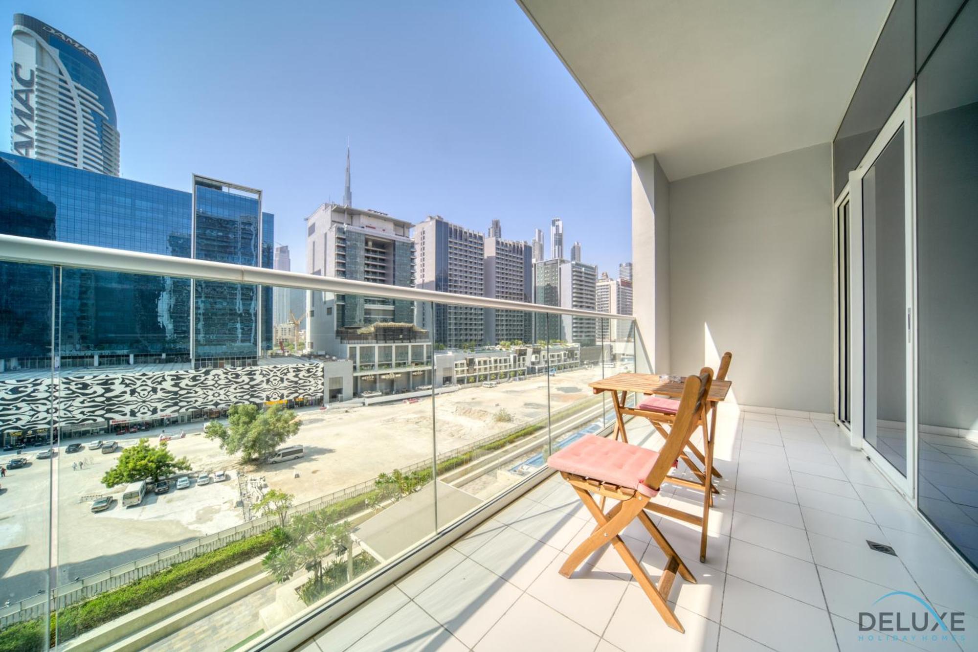 Contemporary 1br At Vera Tower Business Bay By Deluxe Homes Dubai
