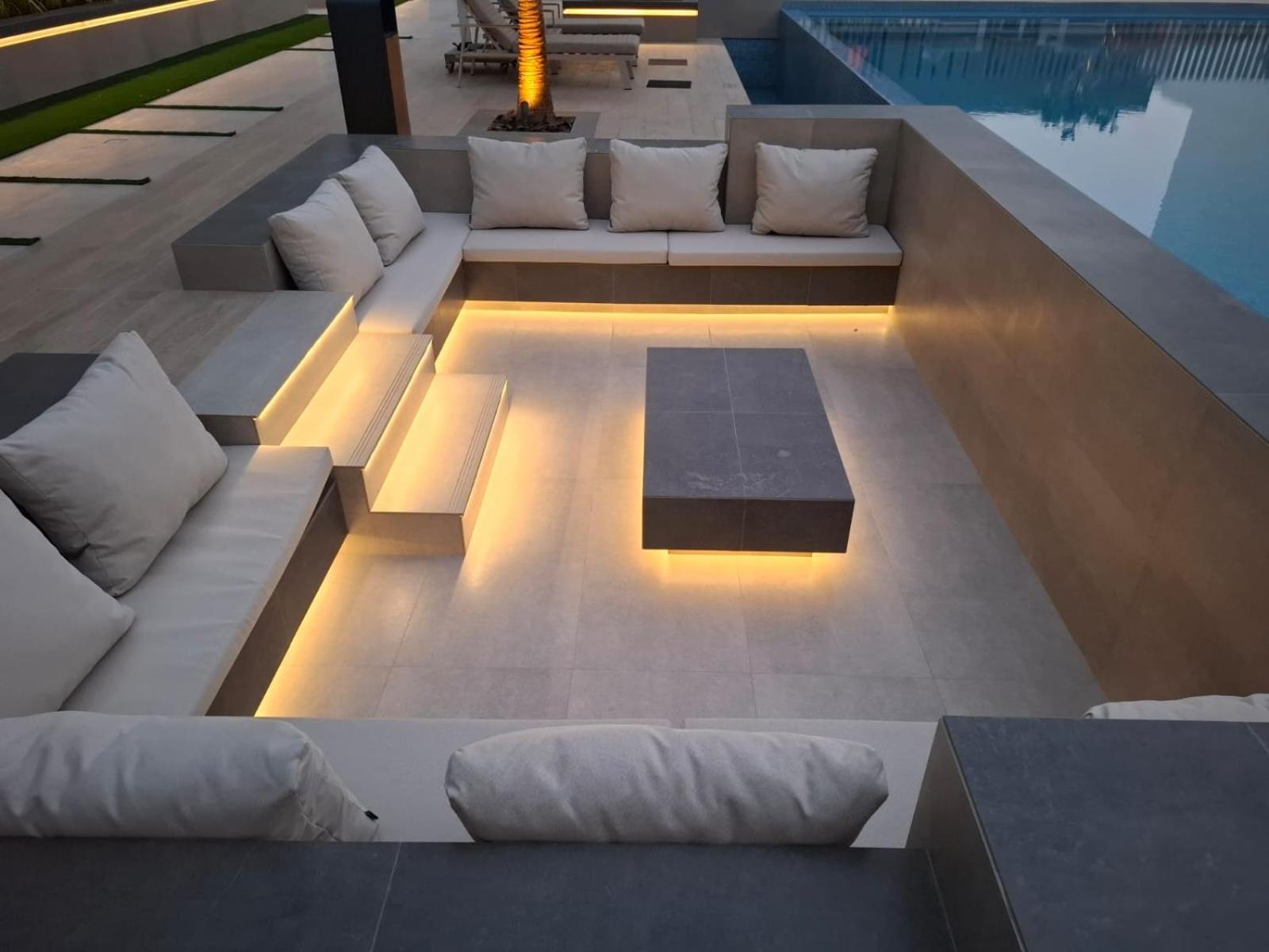 Apartment Stylish Retreat Modern In Jvc Dubai