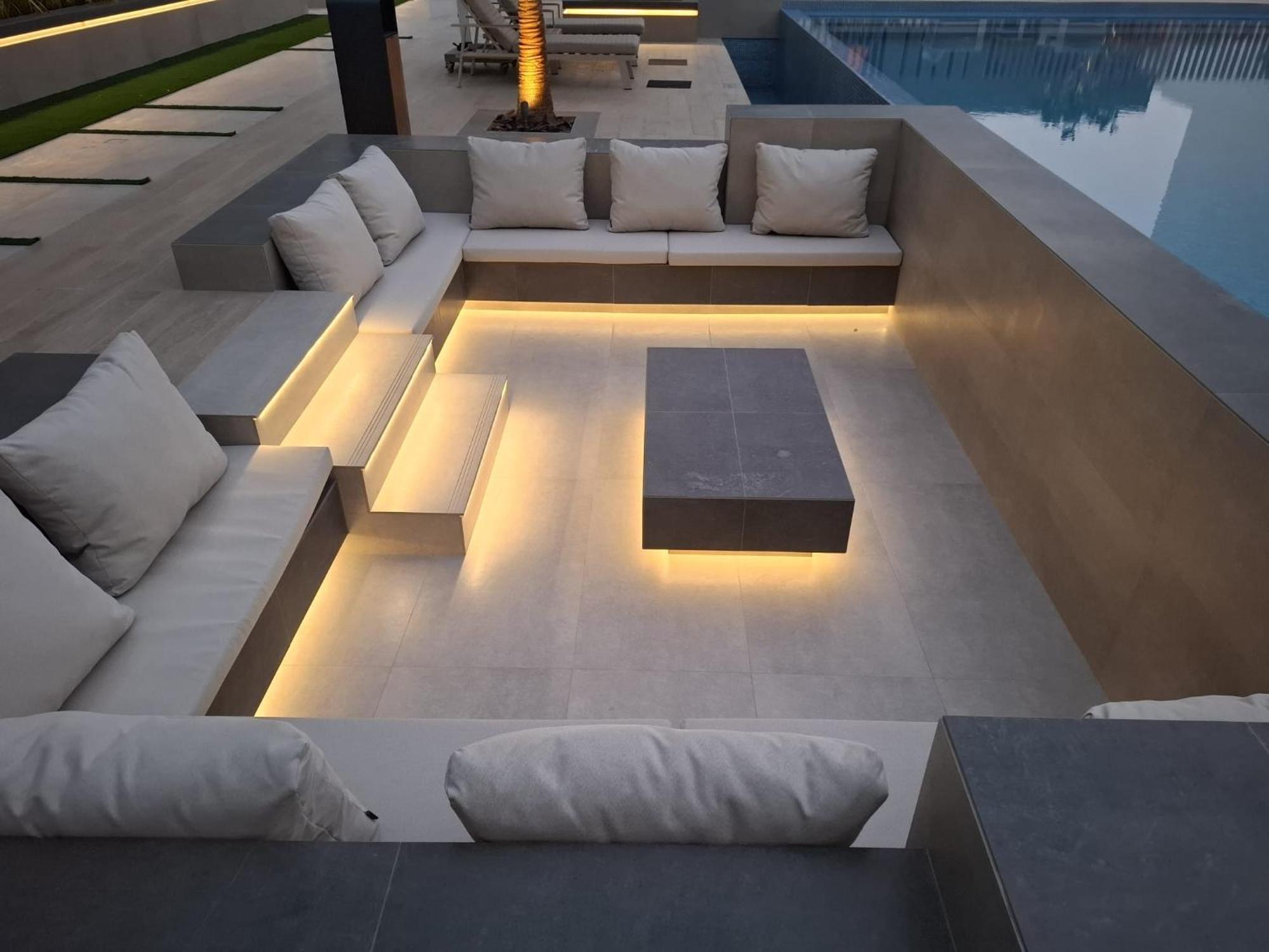 Stylish Retreat Modern In Jvc * Dubai