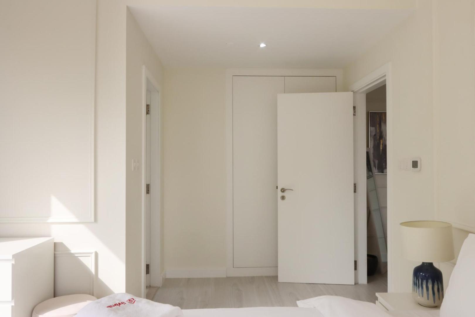 Livbnb - Upgraded 1bhk With Stunning Marina Views Apartment