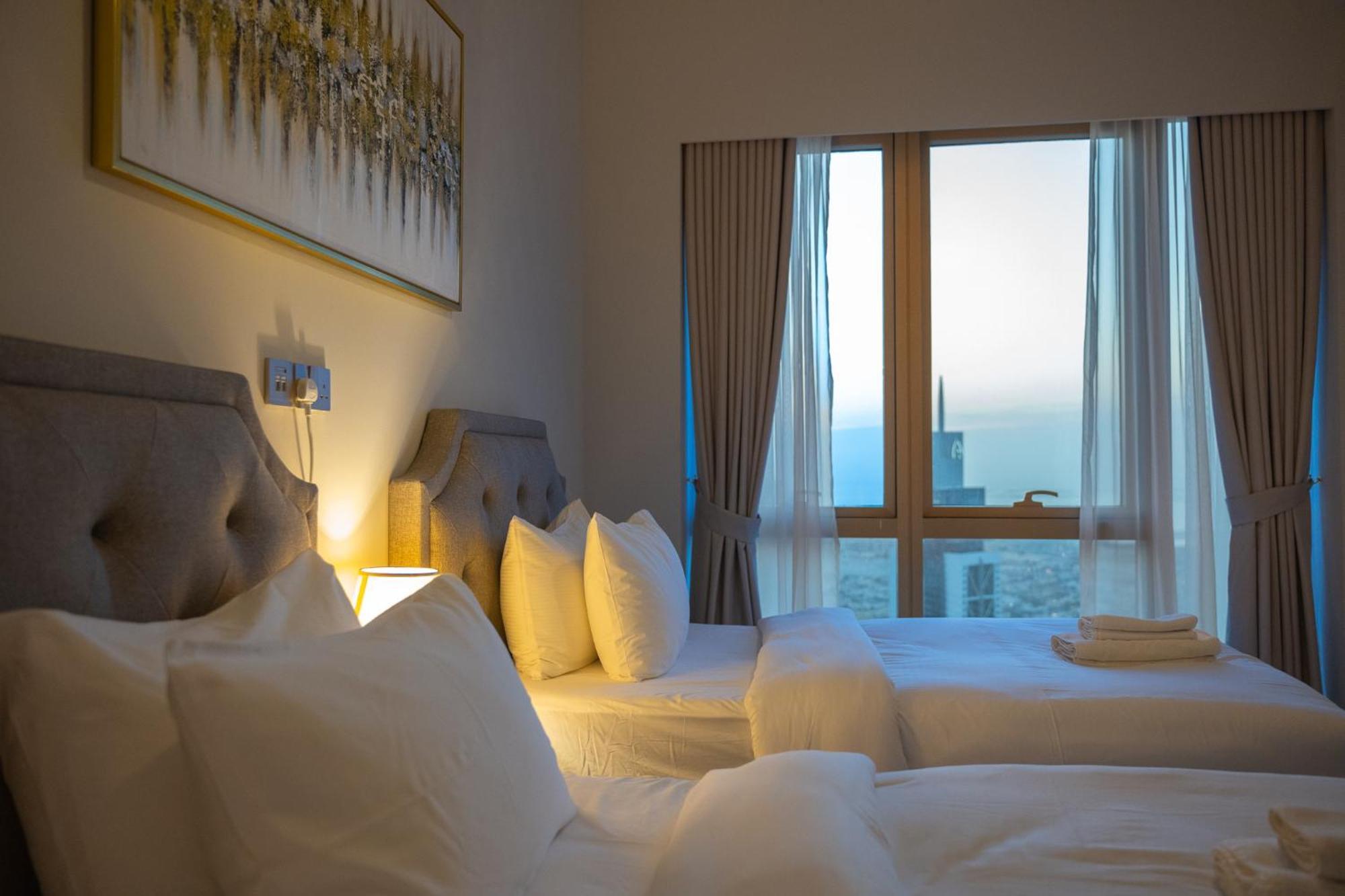 60th High Floor - Full World Islands, Downtown And Ocean View - High Quality Design And Furniture - 2 Bedroom