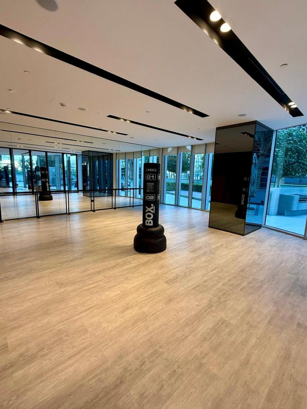 60th High Floor - Full World Islands, Downtown And Ocean View - High Quality Design And Furniture - 2 Bedroom Apartment