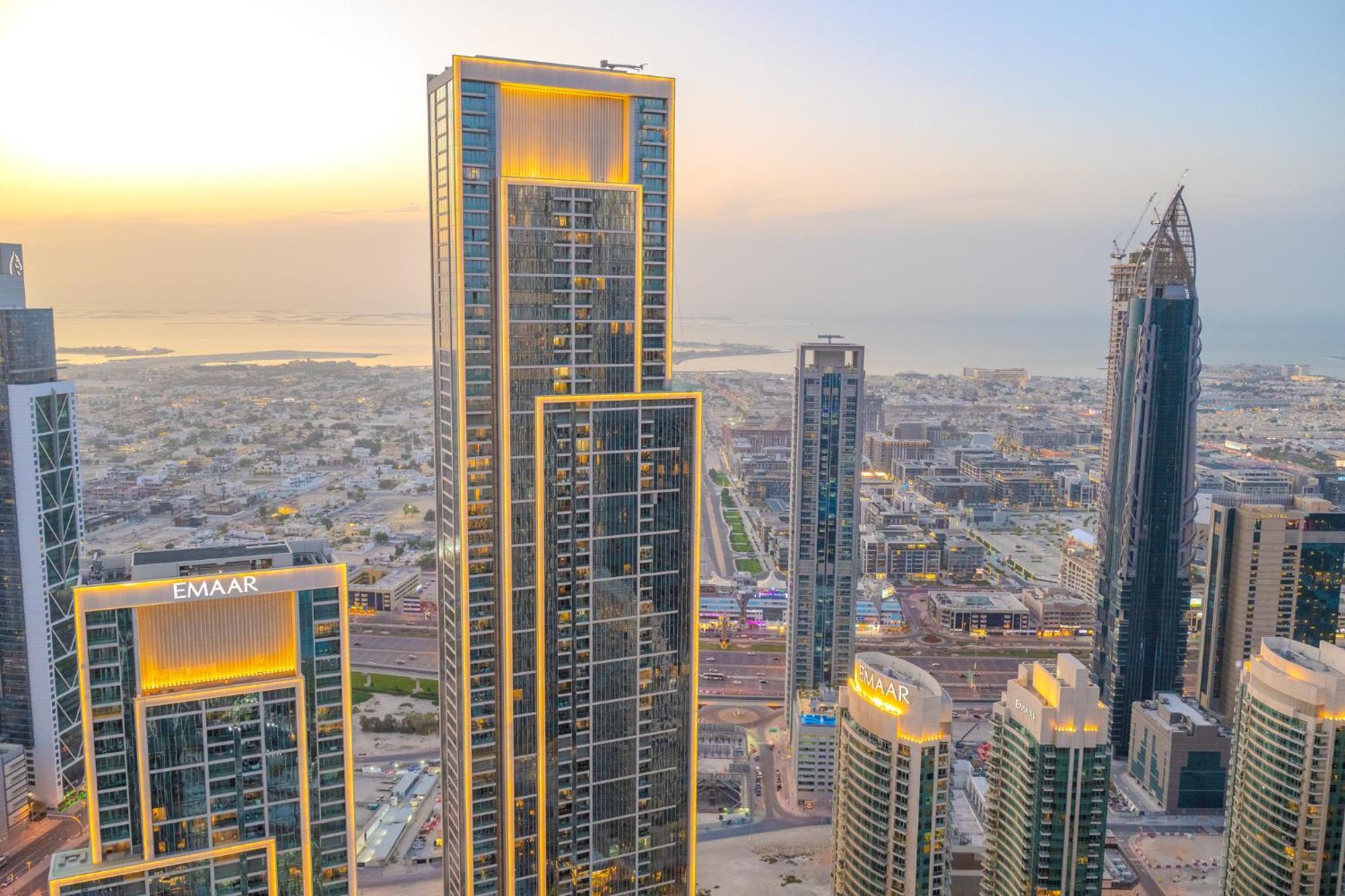 60th High Floor - Full World Islands, Downtown And Ocean View - High Quality Design And Furniture - 2 Bedroom Dubai