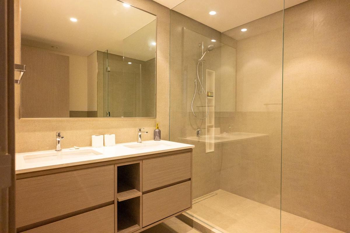 63rd High Floor - Full Private Burj Khalifa And Fountain View - 2 Bedroom Apartment Dubai