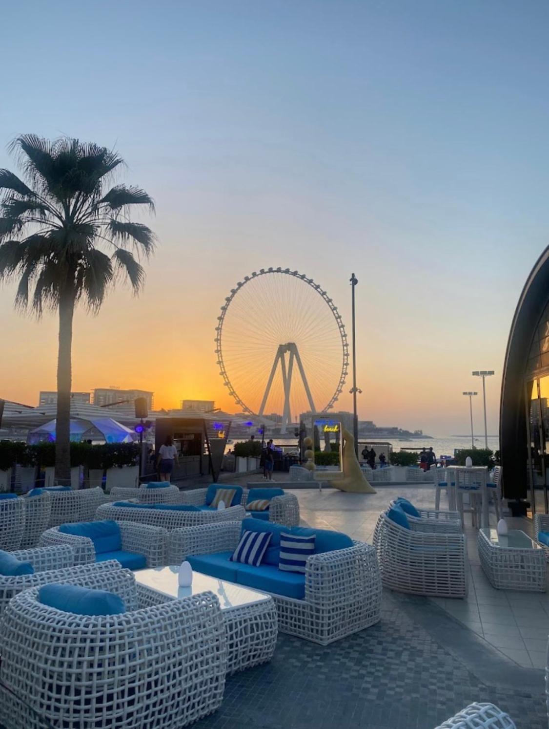 Homestay Beautiful Full Seaview Room In Jbr Dubai