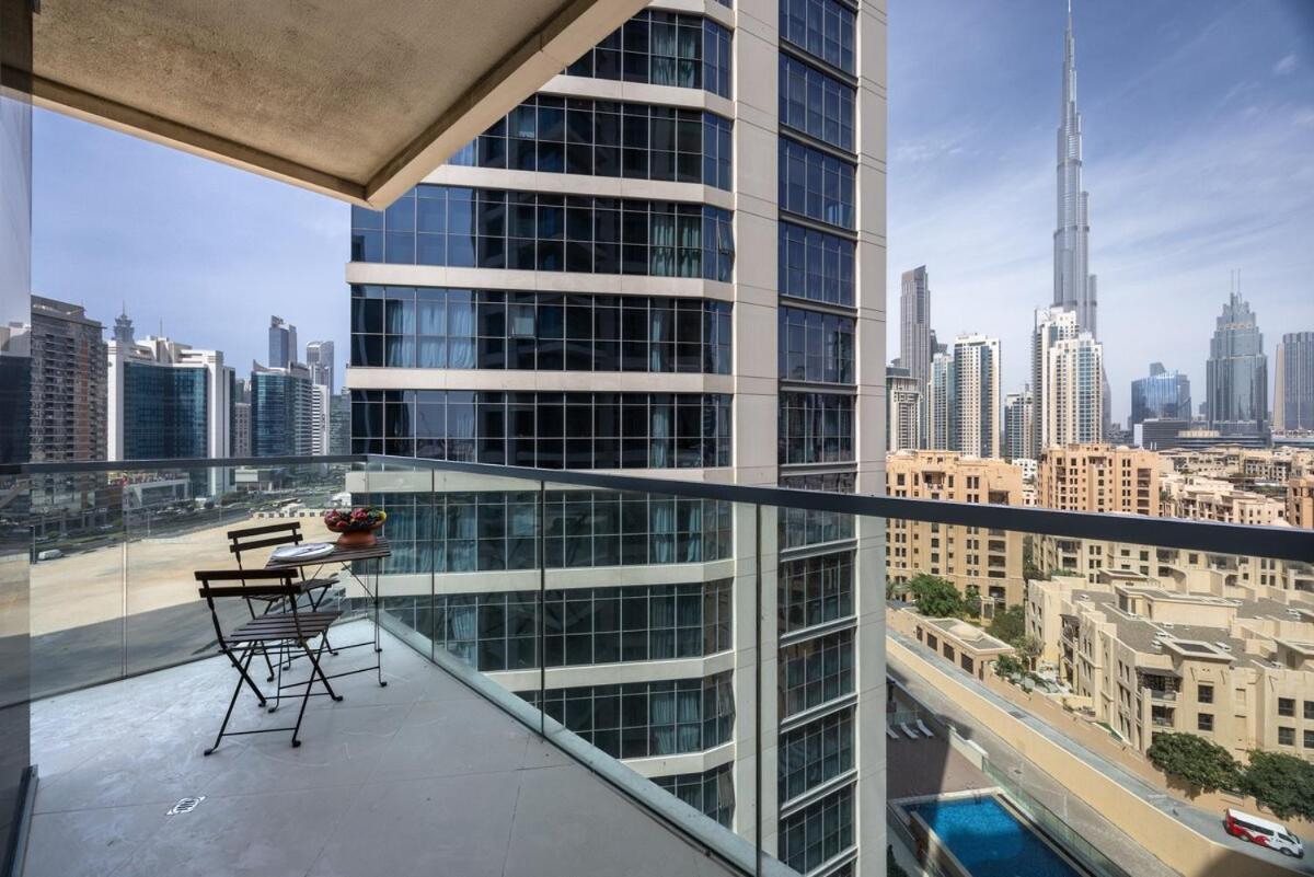 Luxury Downtown 1-bedroom With Burj Khalifa Views Apartment *