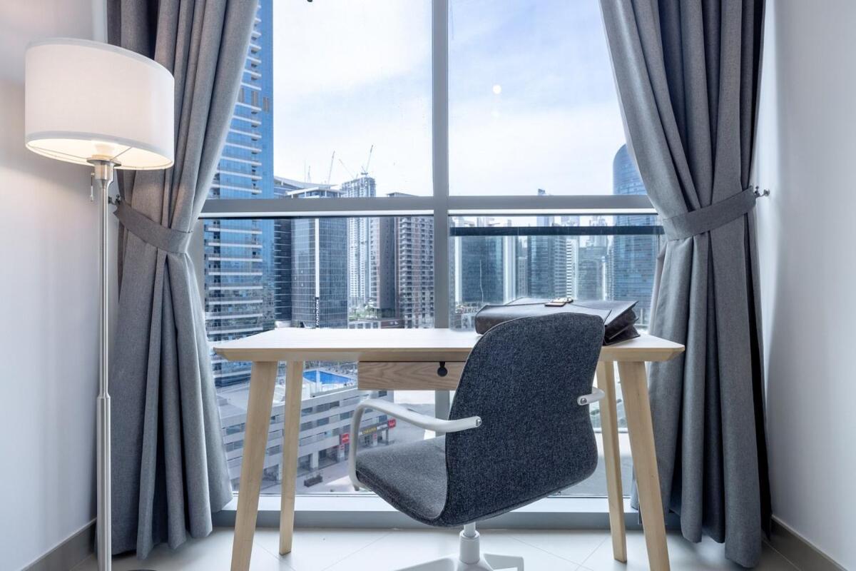 Luxury Downtown 1-bedroom With Burj Khalifa Views Apartment *