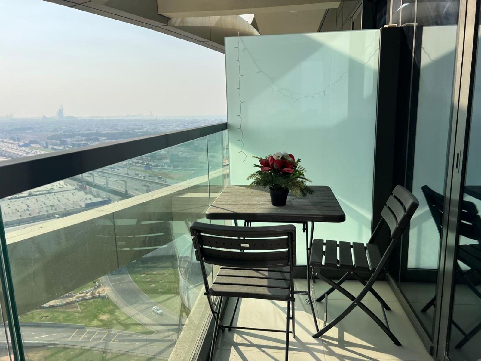 Elegant 1br - Aykon - 2119 * Dubai