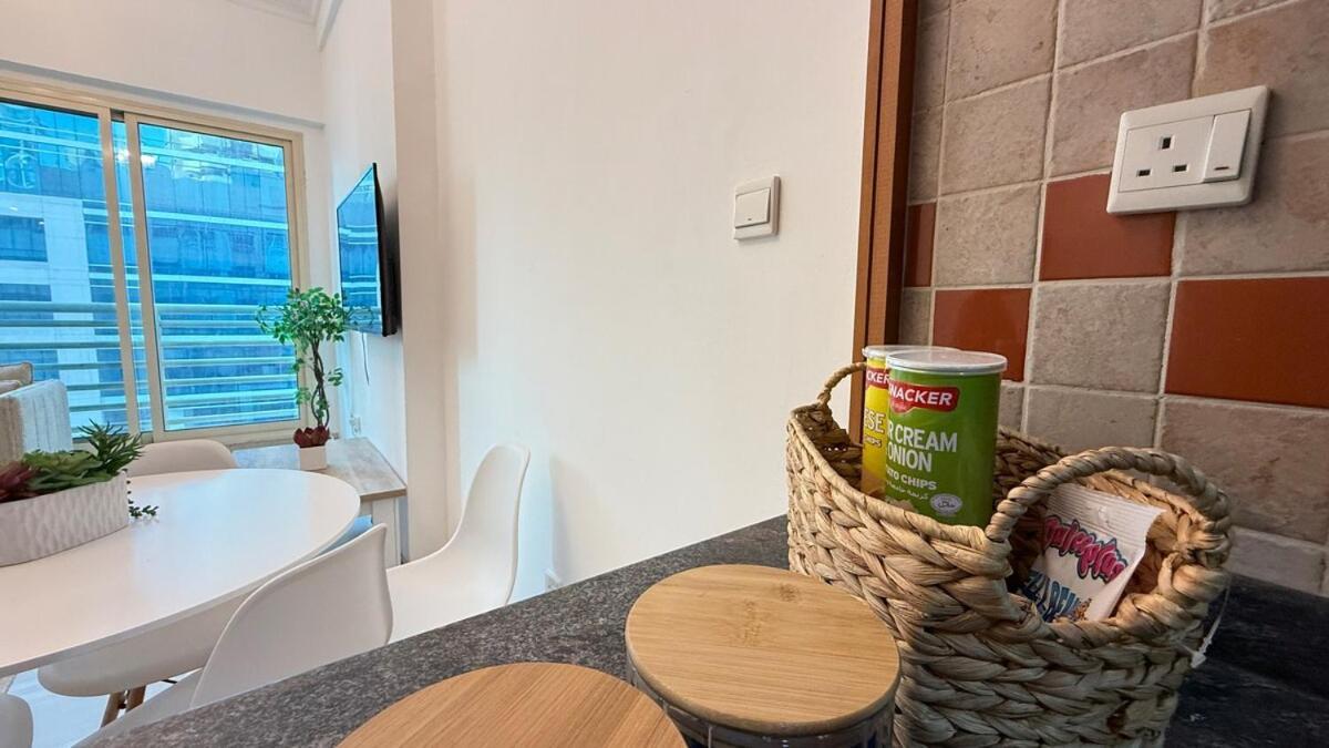 Stylish 1br In Marina Near And Metro * Dubai