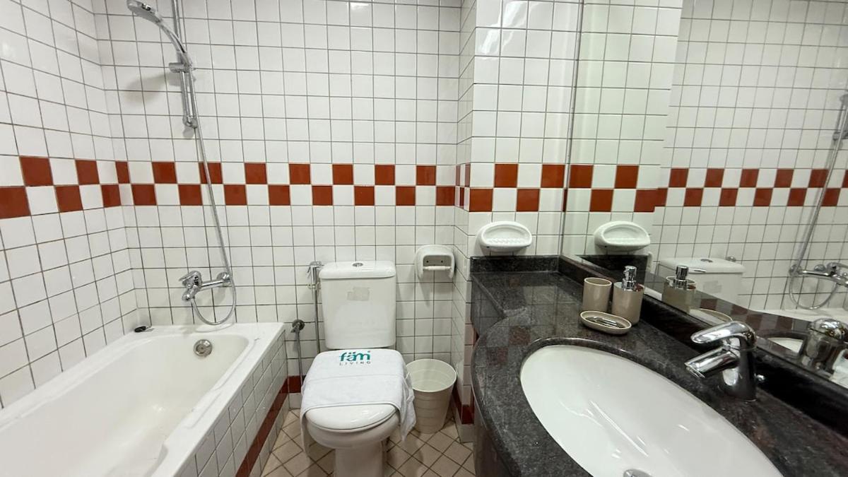 Apartment Stylish 1br In Marina Near And Metro Dubai
