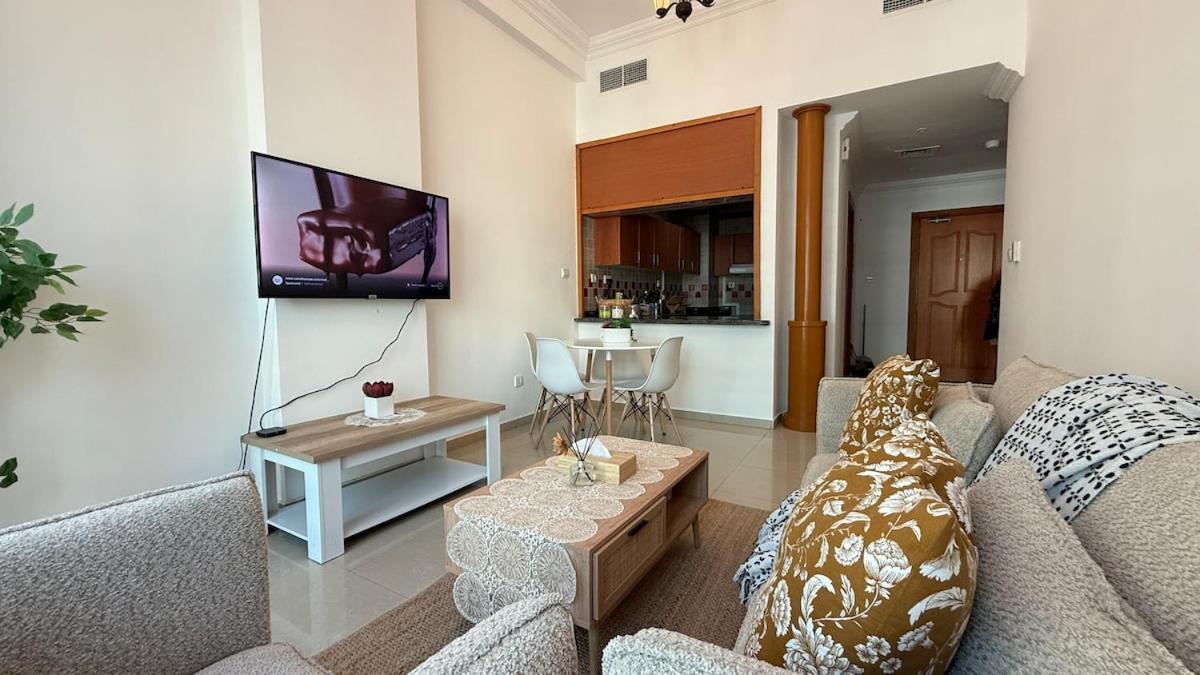 Stylish 1br In Marina Near And Metro Apartment