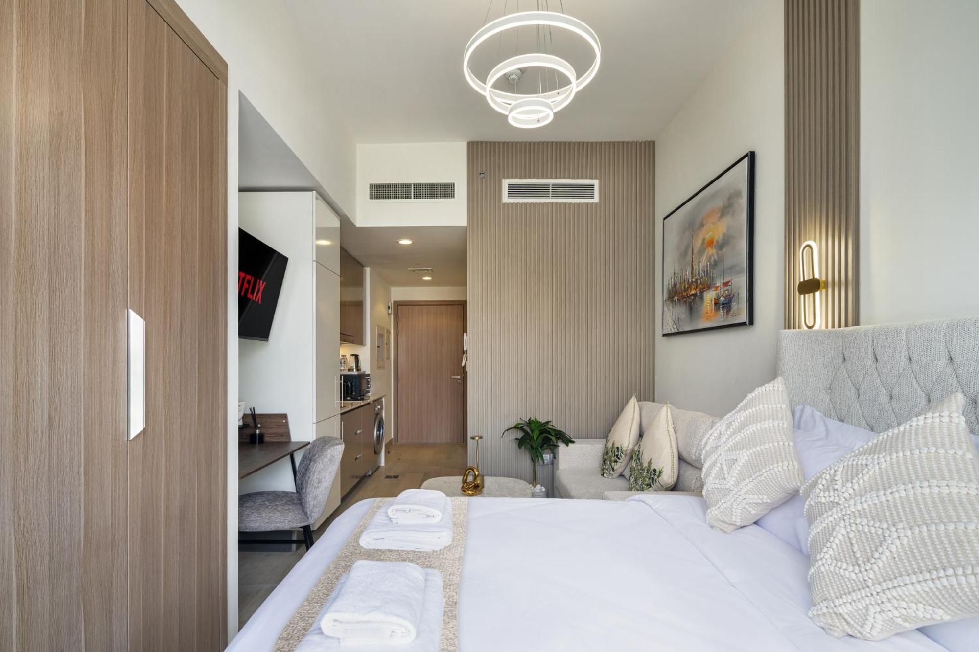 Apartment Brand-new Modern In Azizi Riviera One Dubai