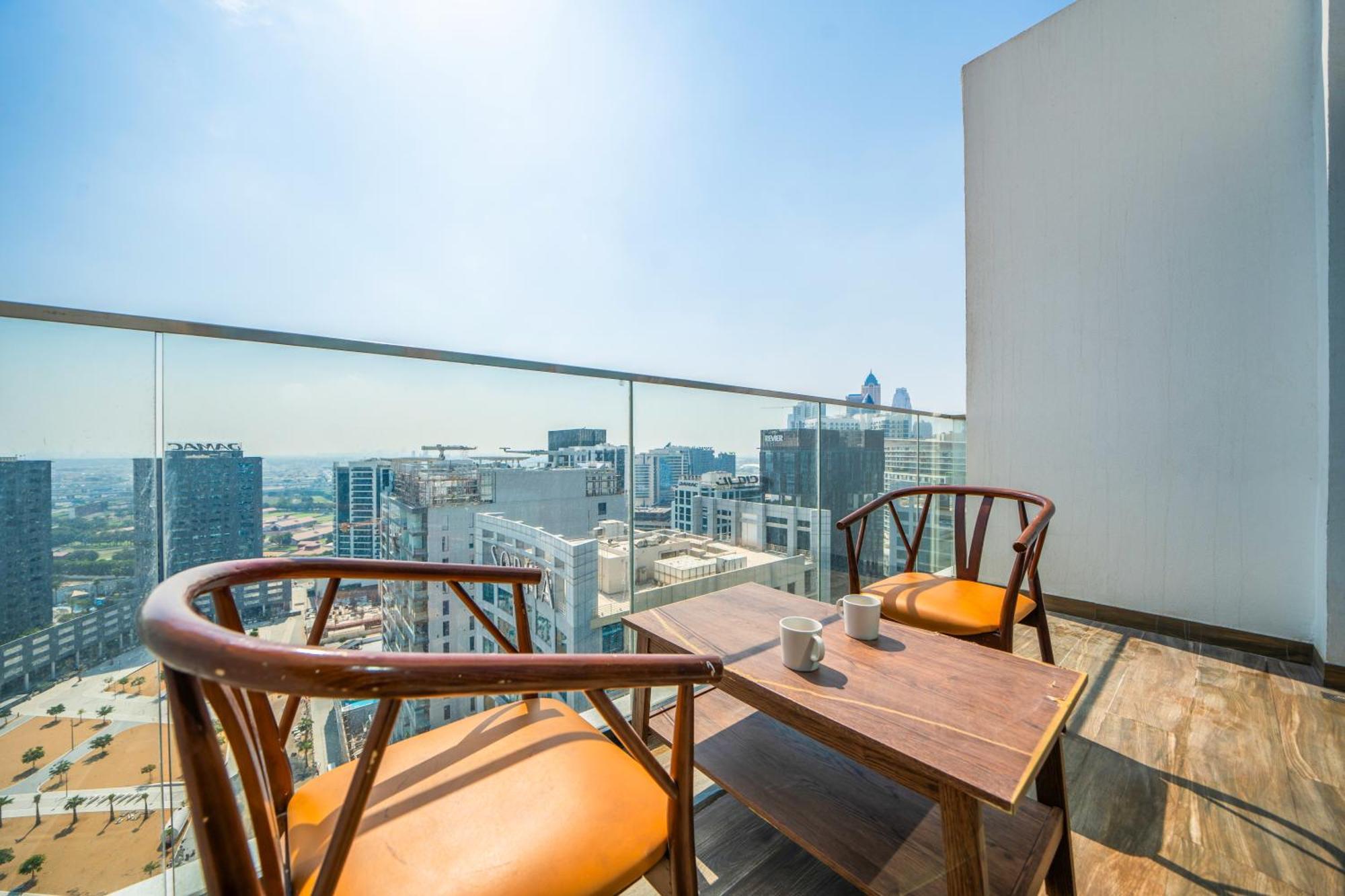 Elegant With Pool & Gym Near Burj Khalifa & Racecourse Views Apartment *