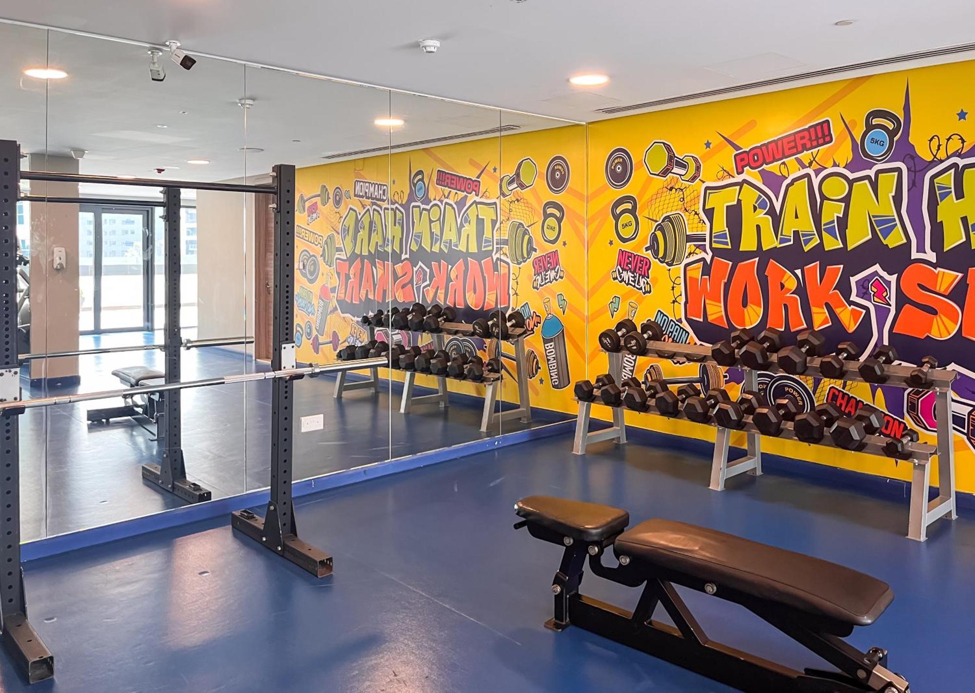 Elegant With Pool & Gym Near Burj Khalifa & Racecourse Views Apartment *