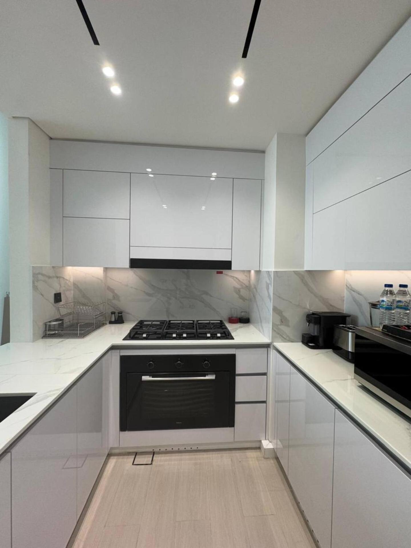 Beautiful 2br In Jvc With Private Pool