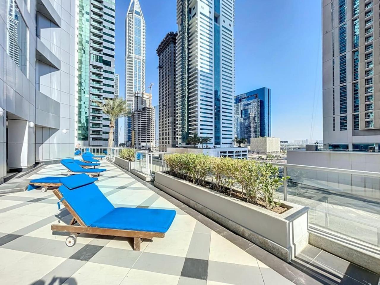 Apartment Torch Tower - Minimalistic Two Bed With Views Dubai